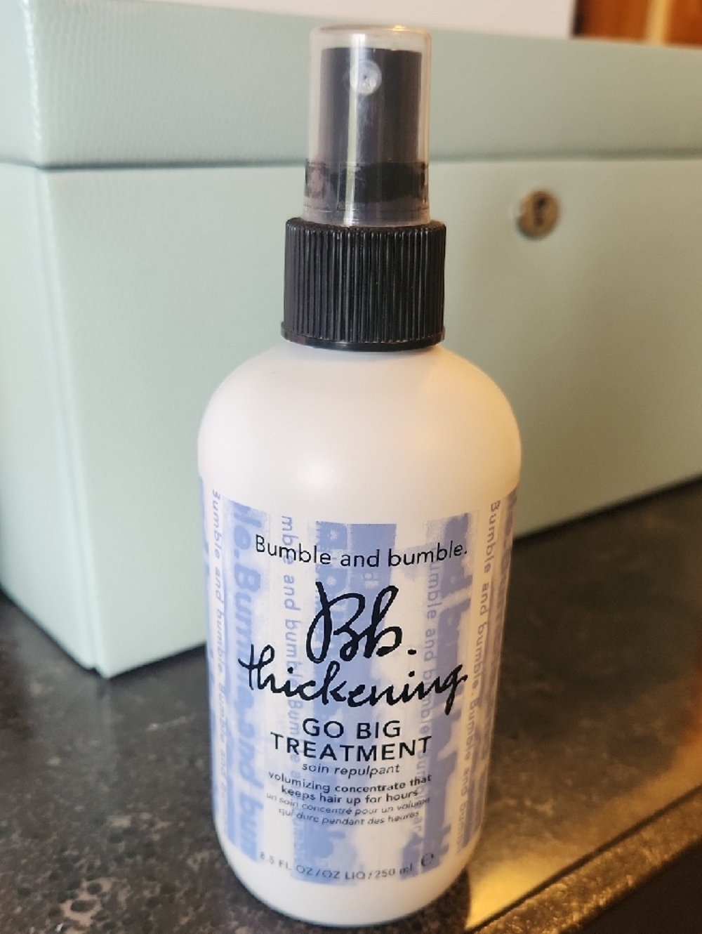 Bumble and bumble Thickening Go Big Treatment - White and Light Blue Label - Picture 5 of 5